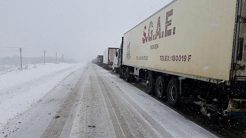 В Саратове запретили въезд грузовикам весом более 5 тонн