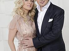 Жена Александра Малинина тепло поздравила артиста с 67-летием