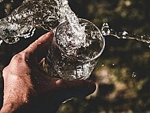 Недостаточное потребление воды связали с повышенным риском смерти