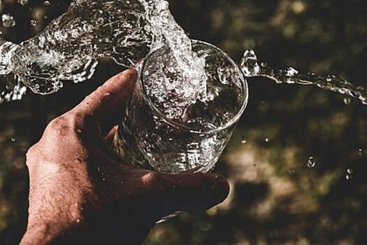 Недостаточное потребление воды связали с повышенным риском смерти