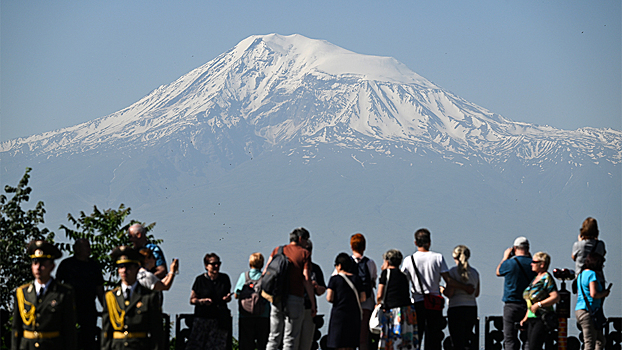 В Армении объяснили решение убрать Арарат