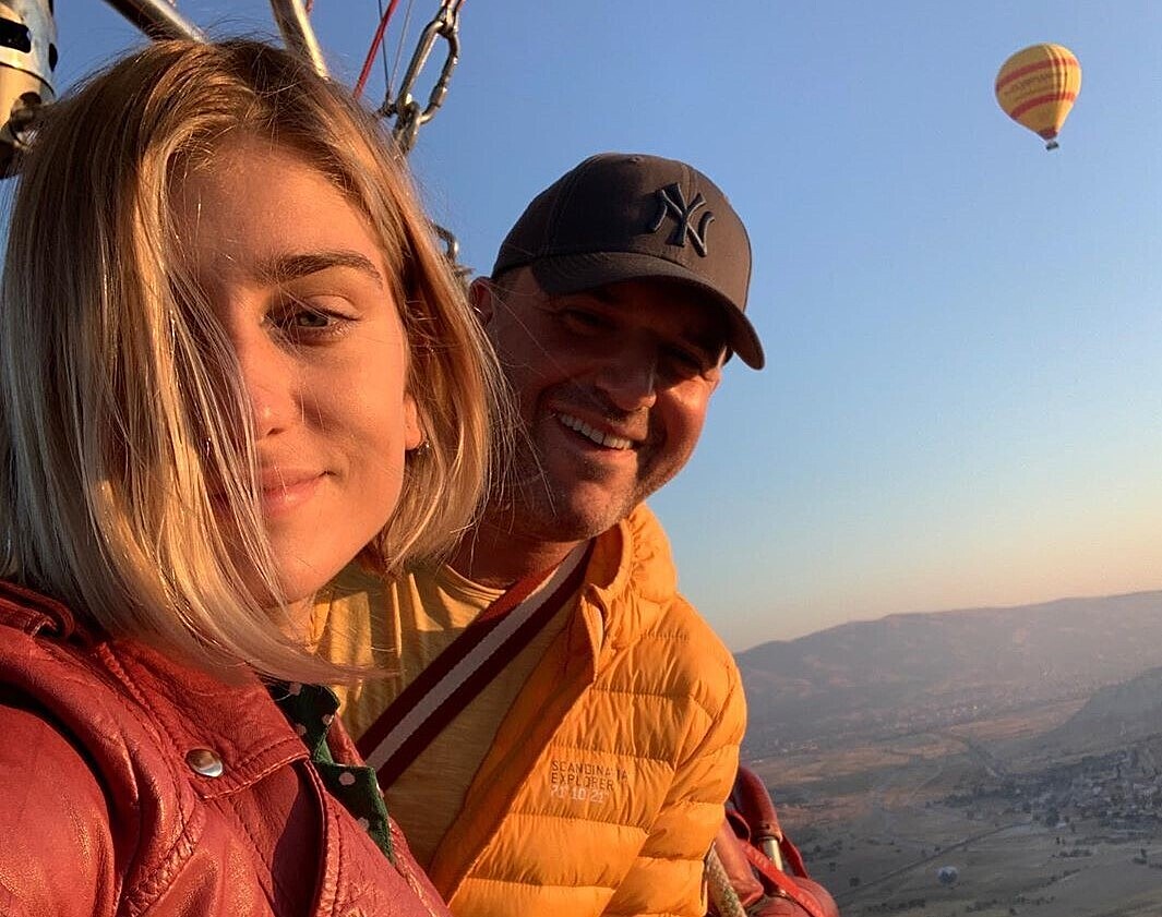 Нинидзе и Виторган отметили день рождения актера в небе — пара прокатилась на воздушном шаре