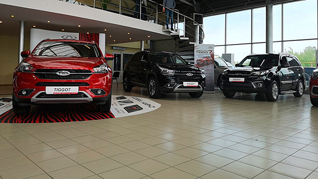  		 			В России в сентябре 30 автоконцернов подняли ценники на свои модели 		 	