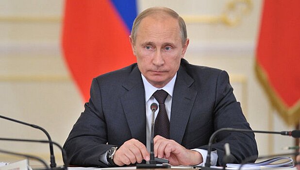 Путин обсудит с правительством повышение зарплат