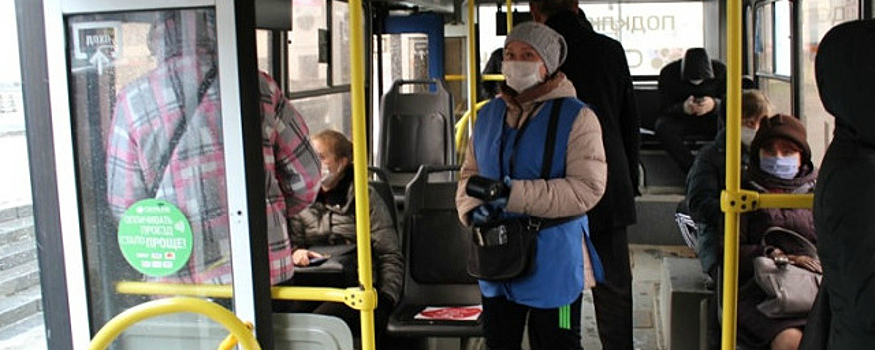 Жителей Петрозаводска не пускают в троллейбусы без защитных масок