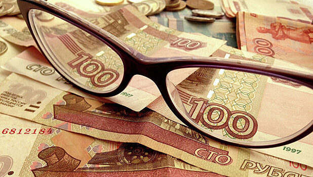 Bloomberg назвал рубль самой доходной валютой апреля