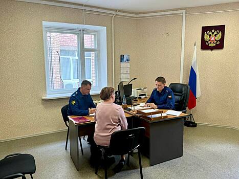 Первый зампрокурора Оренбуржья провел прием граждан в селе Сакмара
