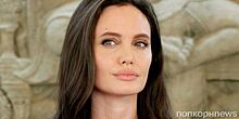 Анджелина Джоли призвала НАТО защитить женщин от насилия