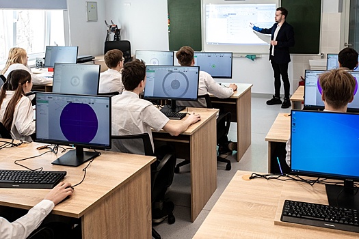 Народный фронт: Больше половины учителей недовольны качеством интернета в школах