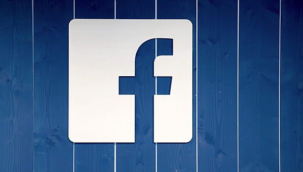 "Фейсбуком" впервые воспользовались миллиард человек за день