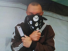 «Я задержал дыхание, чтобы не выдать себя»