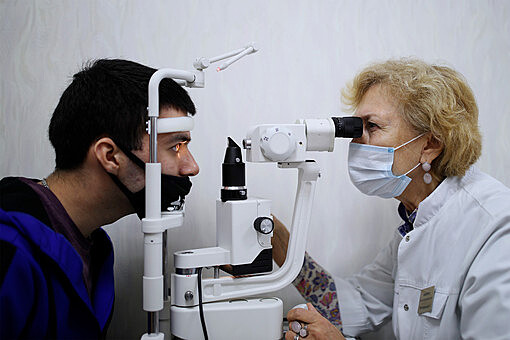 Эндокринолог Бочарова рассказала, что дефицит витамина А негативно влияет на зрение