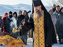 В Магадане у Маски Скорби почтили память жертв политических репрессий