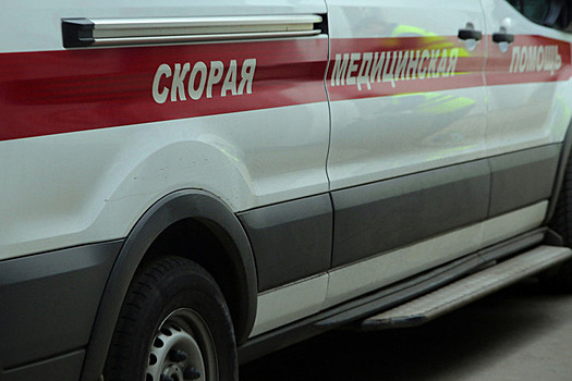 В российском порту вспыхнул сухогруз с топливом, есть пострадавшие