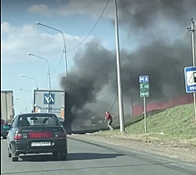 В Самарской области на ходу у фуры загорелись колёса