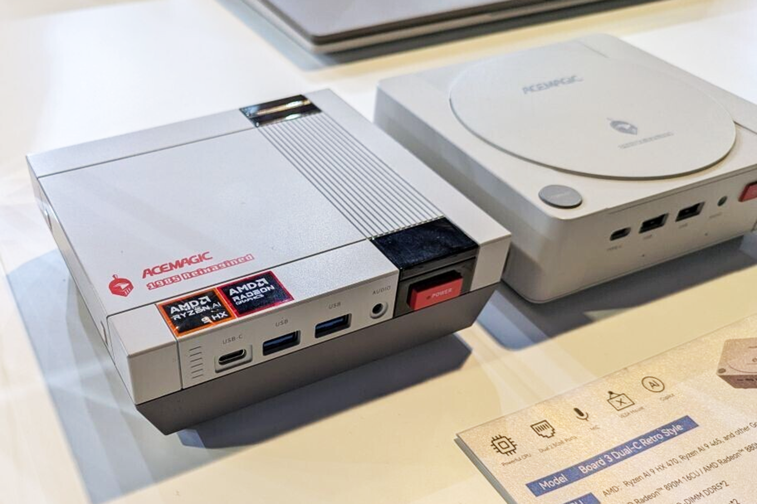 Представлен мощный и небольшой компьютер в стиле Dendy