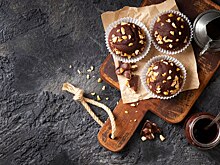 Оренбуржец сломал зуб о каменную начинку в пирожном «Прага»