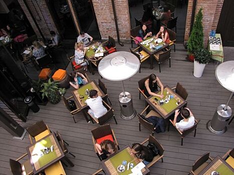 Приморские продавцы товаров и услуг теряют посетителей и выручку