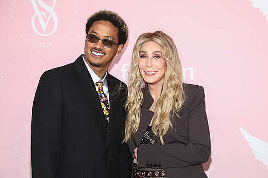 Певица Шер собирается выйти замуж за возлюбленного Александра в 80-летие