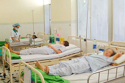 Десятки туристов из Лаоса госпитализированы с пищевым отравлением в Дананге