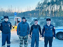 В Ханты-Мансийском автономном округе госавтоинспекторы оказали помощь водителю на загородной трассе