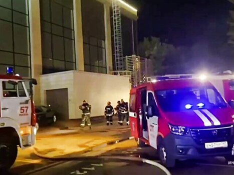 Пожарные потушили возгорание на западе Москвы