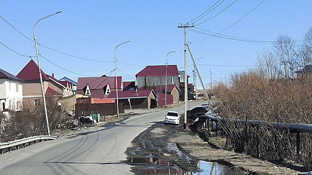 В Салехарде по требованию прокуратуры отремонтируют три дороги