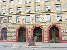 Волгоградскому государственному медицинскому университету не вернут Сталина на фасаде здания