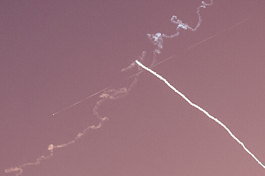 Израиль зафиксировал запуск ракеты из Йемена, работают системы ПВО