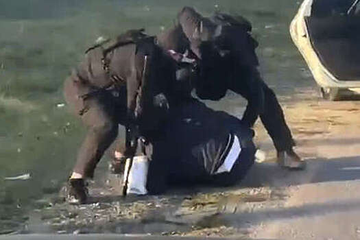 СК: обнародовано видео задержания в КБР подозреваемого в терроризме подростка