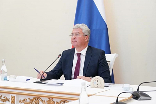 Виктор Кудряшов: Приоритет сегодня - переселение из аварийного жилья и обеспечение квартирами детей-сирот