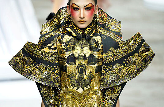 Китайская неделя моды: красота на грани фола