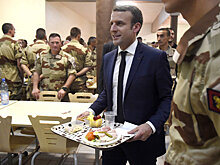 Какую зарплату оставил Олланд своему преемнику Макрону