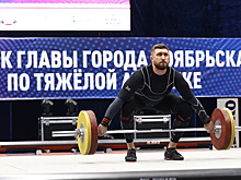 Спортсмены Ноябрьска взяли порядка сорока наград на соревнованиях по тяжелой атлетике