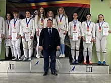 Волгоградки выиграли 3 медали чемпионата и первенства ЮФО по фехтованию