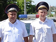 В Севастополе сотрудники Госавтоинспекции оказали помощь автоледи, попавшей в сложную дорожную ситуацию