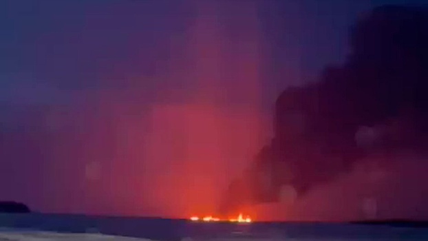 В ХМАО на реке Обь произошел разлив нефтепродуктов