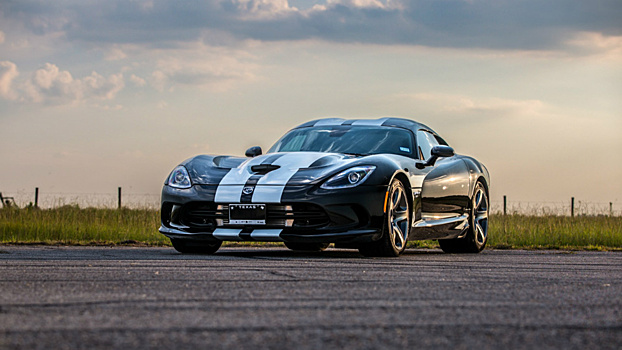Тюнеры построили 819-сильный Dodge Viper