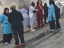 Женщина раздумала платить за пластическую операцию и сбежала из клиники в халате