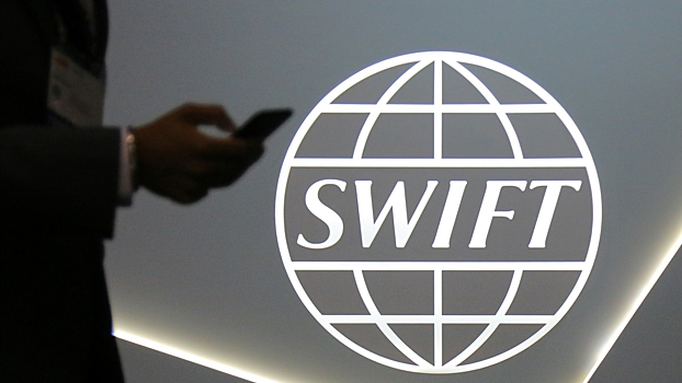 Европа призвала отключить Россию от SWIFT в случае агрессии против Украины