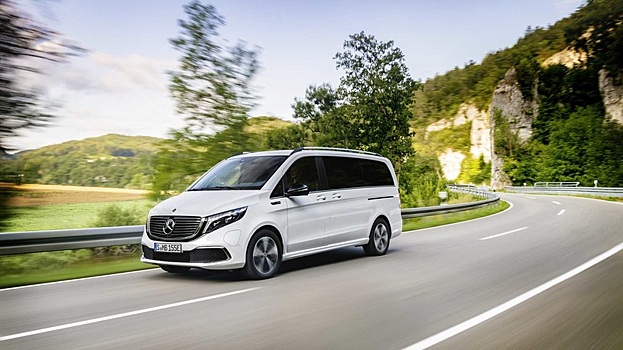 Mercedes-Benz EQV стал первым в мире премиальным электроминивэном