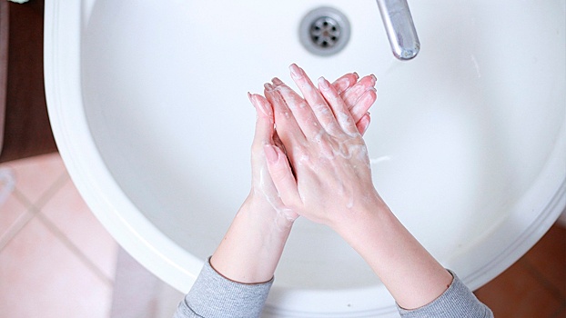 Роспотребнадзор напомнил, что мытье рук защищает от инфекционных заболеваний