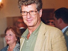 Как выглядит сын Игоря Костолевского и Елены Романовой, которую муж бросил ради французской актрисы