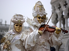 В Петербурге откроется выставка Михаила Шемякина, посвященная Венецианскому карнавалу