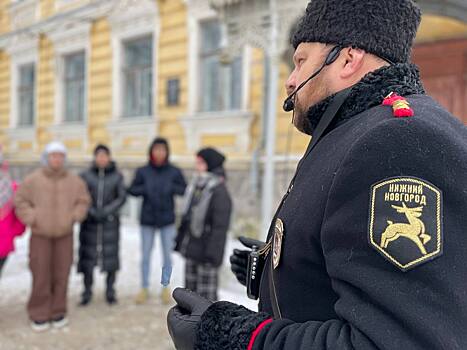 Городовой проведет бесплатную экскурсию по улице Большой Покровской 22 января