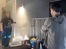 Порномодели захватили чужой дом и устроили там съемки