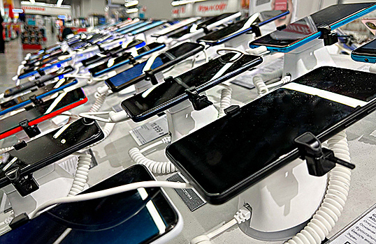 В России вырос интерес к бюджетным смартфонам