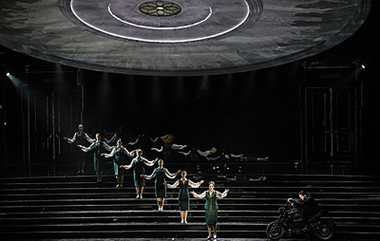 Новый взгляд на классический сюжет: какой получилась опера "Демон" в Большом театре