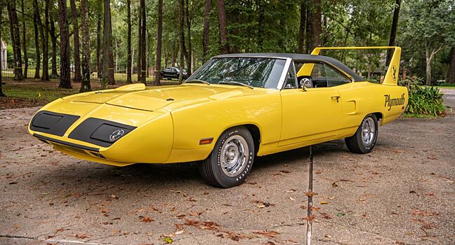 Редкий маслкар Plymouth Superbird 1970 года выставлен на аукцион