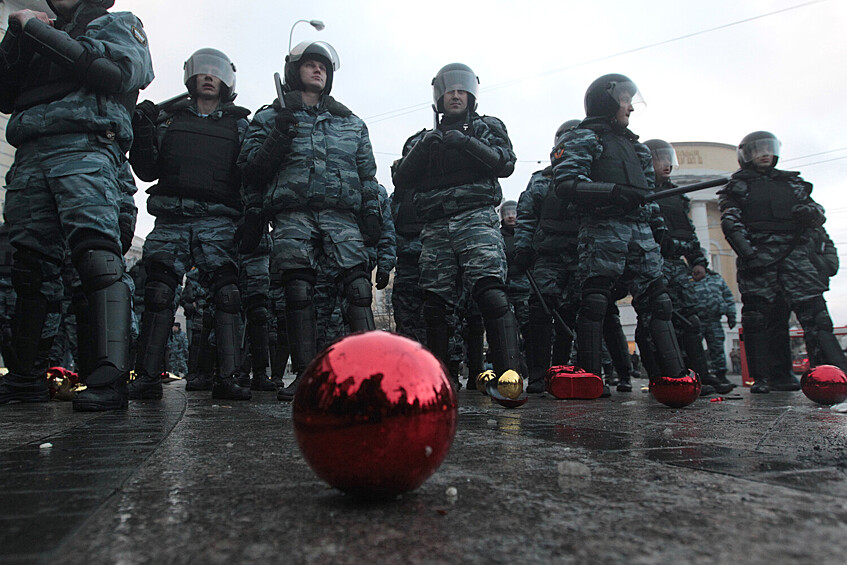 Акция в память об убитом фанате «Спартака» Егоре Свиридове на Манежной площади, 11 декабря 2010 года